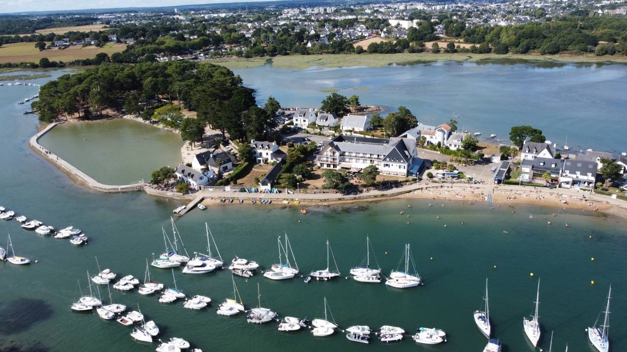 vue du ciel de la presqu'île de Conleau